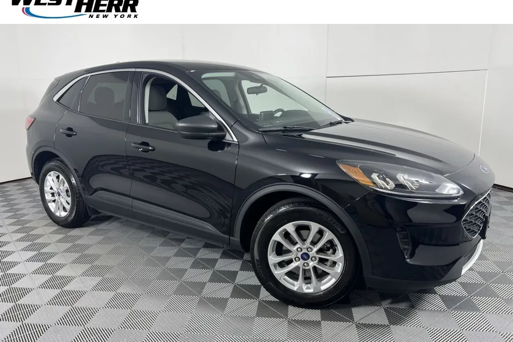 2022 Ford Escape SE photo 1
