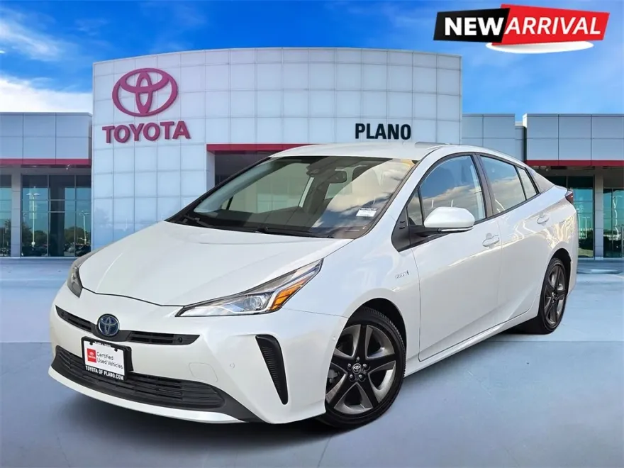 2021 Toyota Prius Limited photo 1