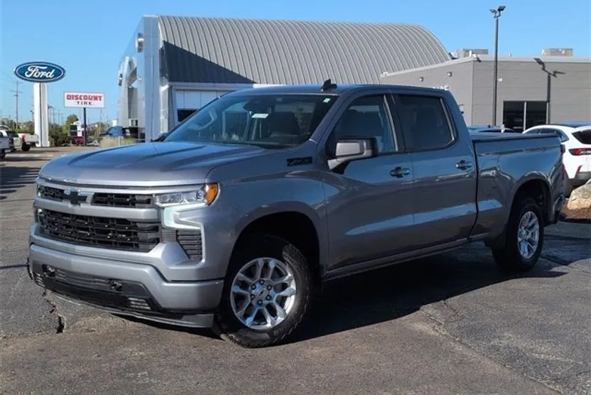 2023 Chevrolet Silverado 1500 RST photo 1