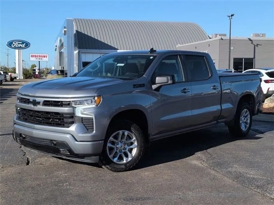 2023 Chevrolet Silverado 1500 RST photo 1