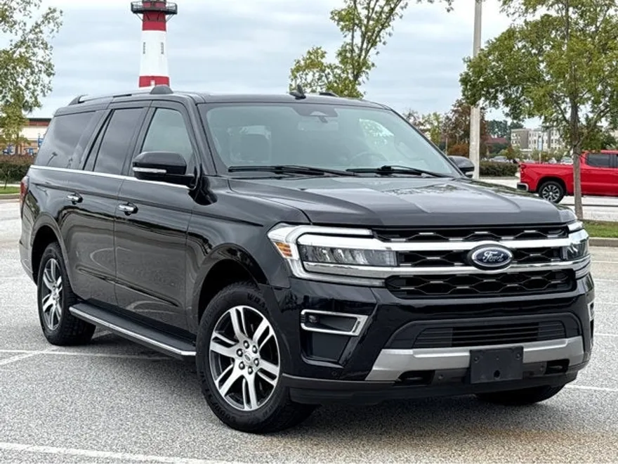 2022 Ford Expedition MAX Limited photo 1