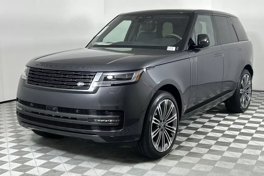 2025 Land Rover Range Rover SE photo 1