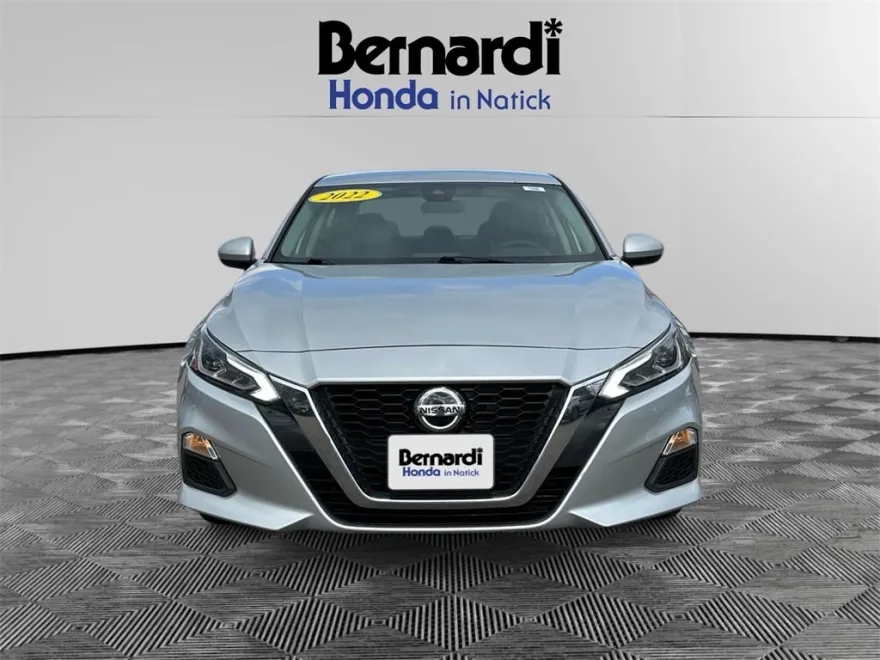 2022 Nissan Altima 2.5 SV photo 1