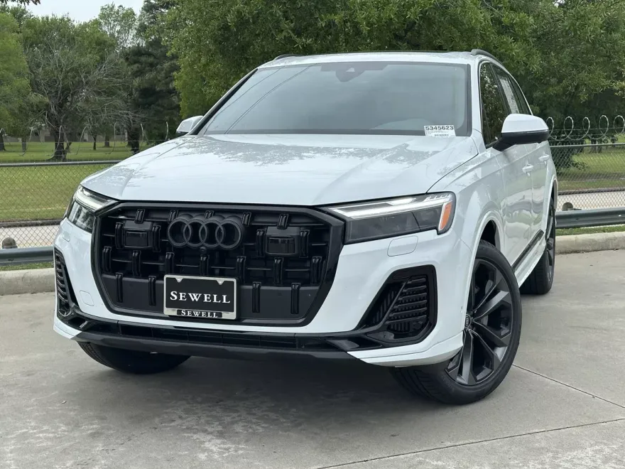 2025 Audi Q7 55 Premium photo 1