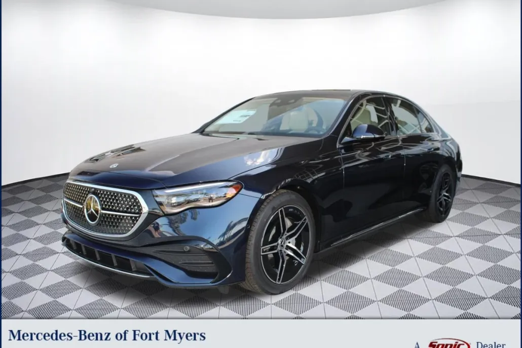2026 Mercedes Benz E 4MATIC Sedan photo 1