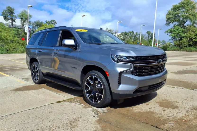 2022 Chevrolet Tahoe RST photo 1