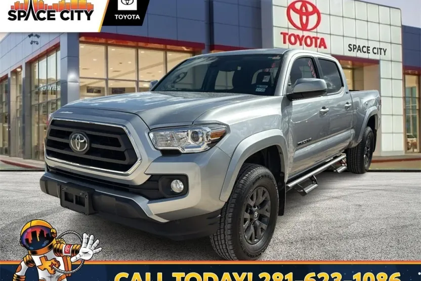 2023 Toyota Tacoma SR5 V6 photo 1