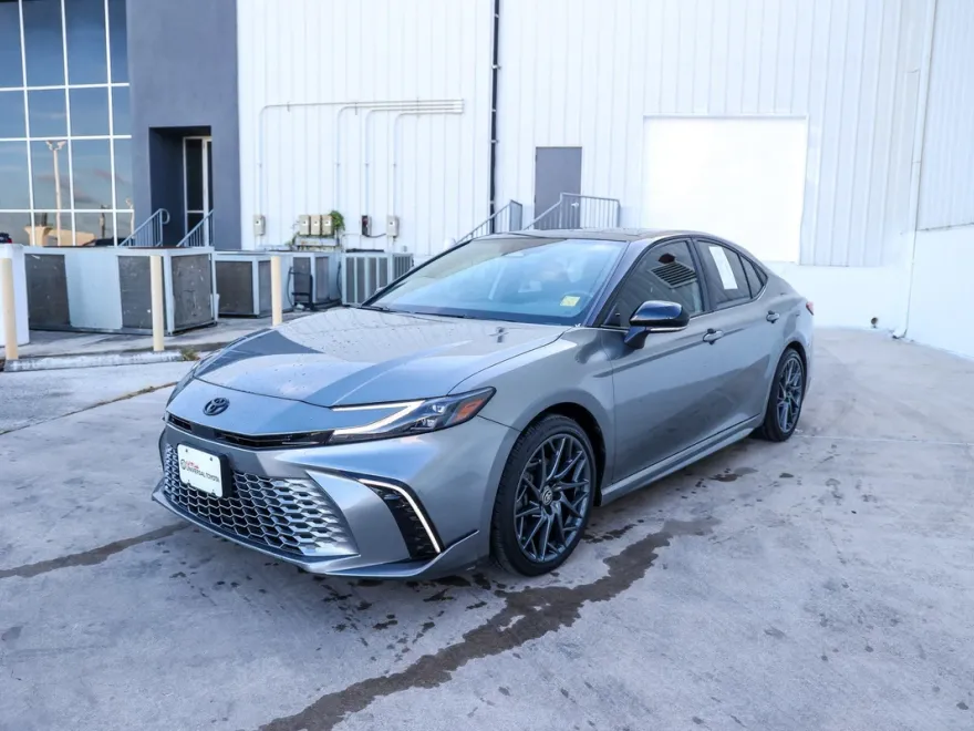 2025 Toyota Camry XSE photo 1