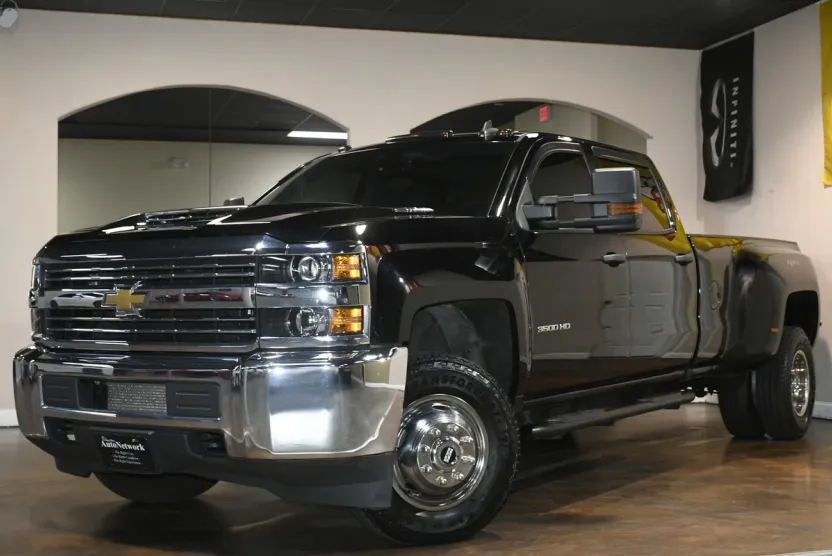 2018 Chevrolet Silverado 3500HD Work Truck photo 1
