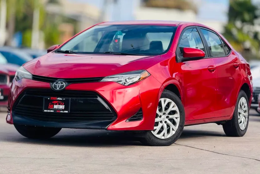 2018 Toyota Corolla XLE XSE photo 1
