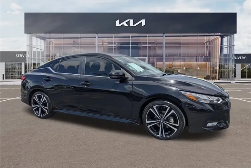 2022 Nissan Sentra SR photo 1