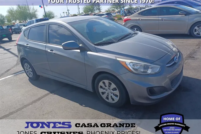 2016 Hyundai Accent SE photo 1