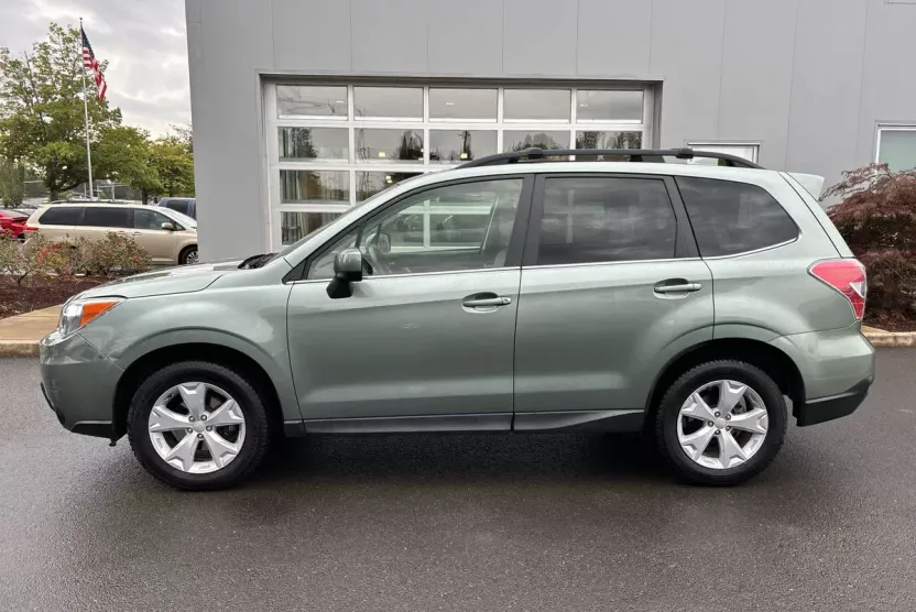 2016 Subaru Forester 2.5i Limited photo 1