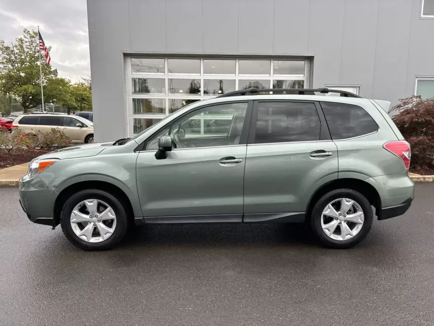 2016 Subaru Forester 2.5i Limited photo 1