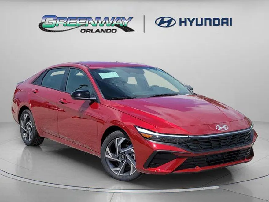2025 Hyundai Elantra SEL Sport photo 1