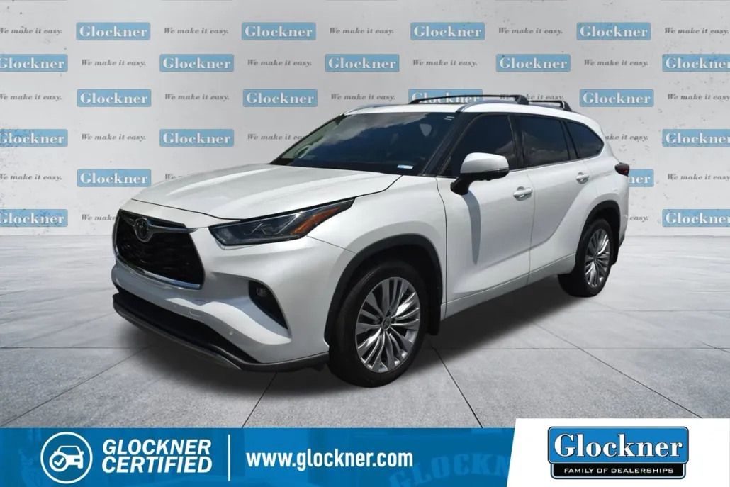 2023 Toyota Highlander Platinum photo 1