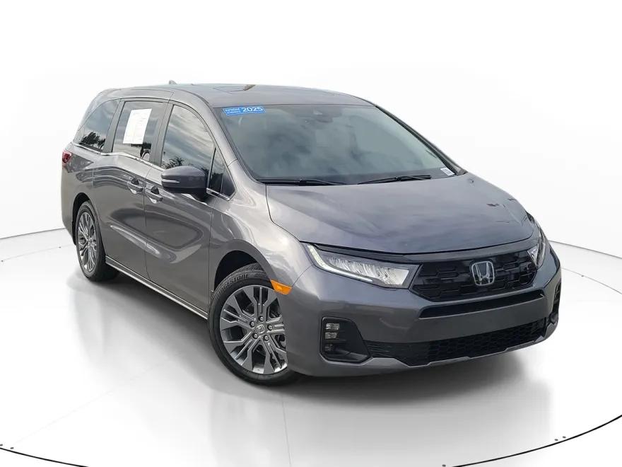 2025 Honda Odyssey Touring photo 1