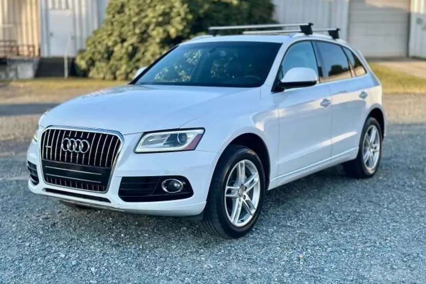 2015 Audi Q5 2.0T Premium Plus photo 1