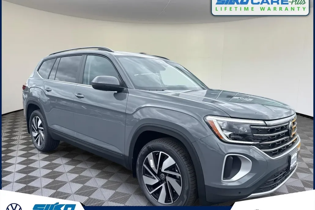 2026 Volkswagen Atlas SEL Premium R-Line photo 1