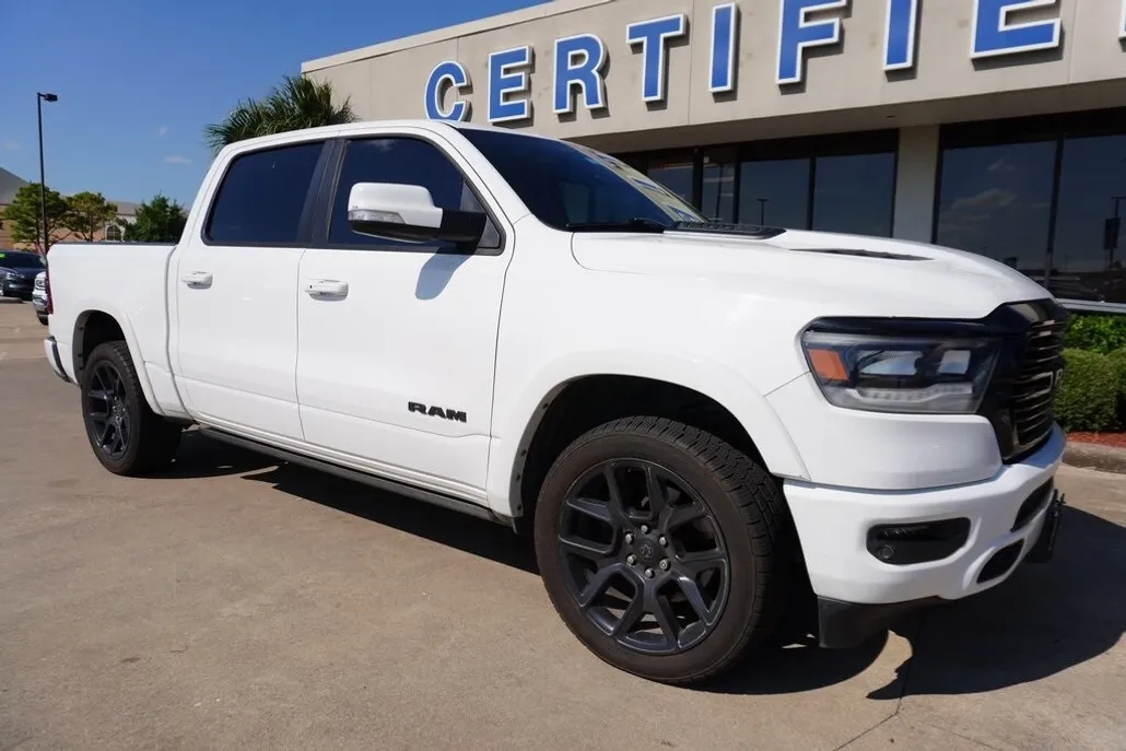 2020 Ram 1500 Laramie photo 1
