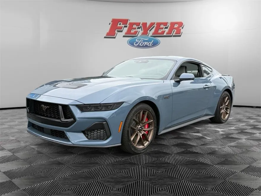 2025 Ford Mustang GT Premium photo 1