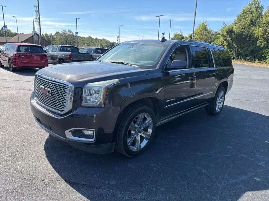 2016 Gmc Yukon XL Denali photo 1