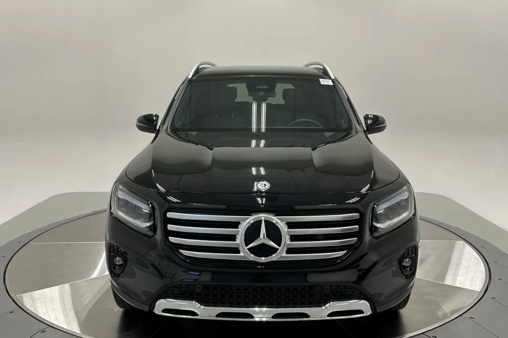 2024 Mercedes Benz GLB 250 photo 1