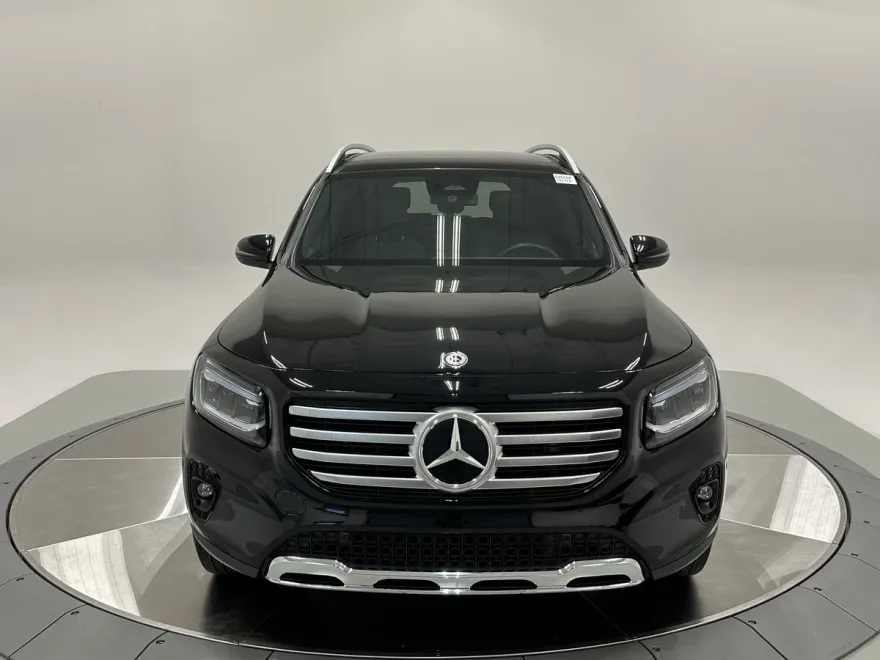 2024 Mercedes Benz GLB 250 photo 1