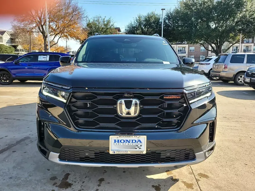 2025 Honda Pilot TrailSport photo 1