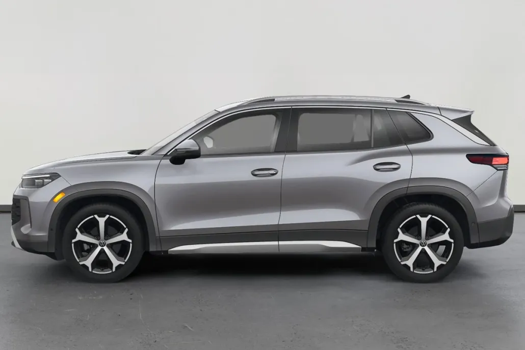 2025 Volkswagen Tiguan SE photo 1