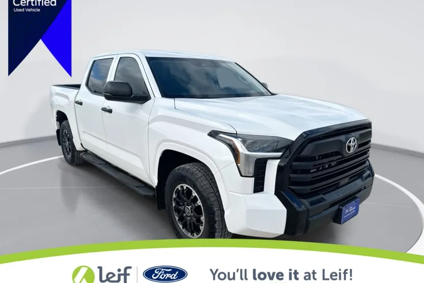 2024 Toyota Tundra SR photo 1