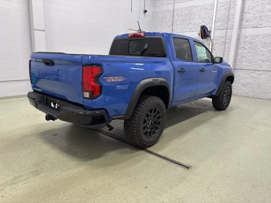 2026 Chevrolet Colorado Trail Boss photo 1