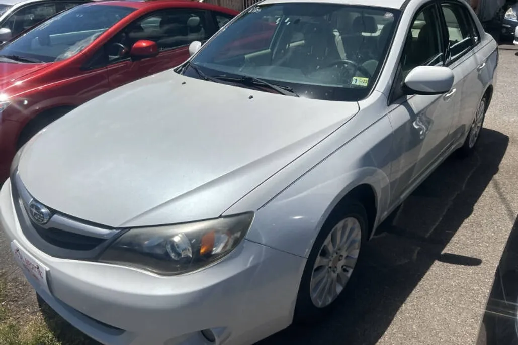 2010 Subaru Impreza 2.5i Premium photo 1