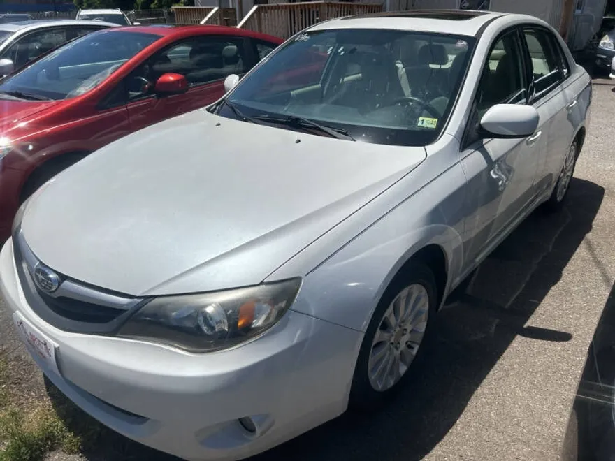 2010 Subaru Impreza 2.5i Premium photo 1