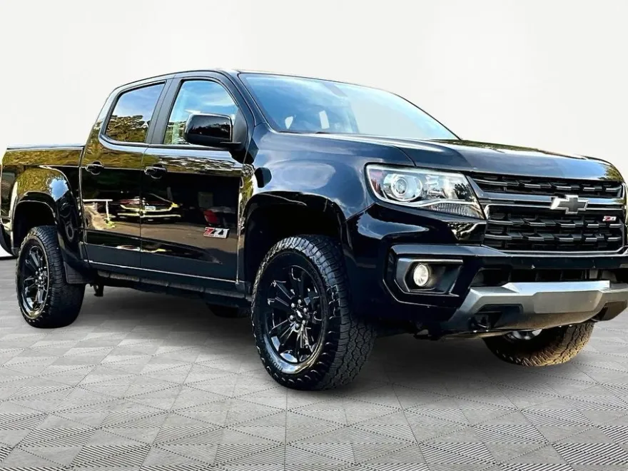 2022 Chevrolet Colorado Z71 photo 1