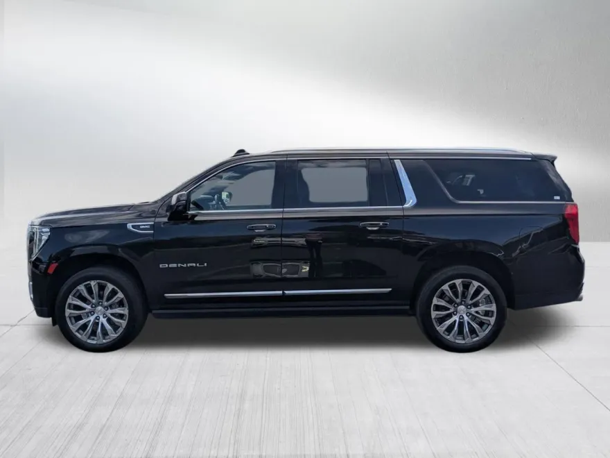 2021 Gmc Yukon XL Denali photo 1