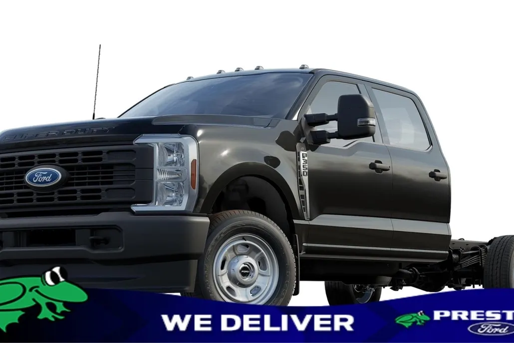 2025 Ford F-350 XL photo 1