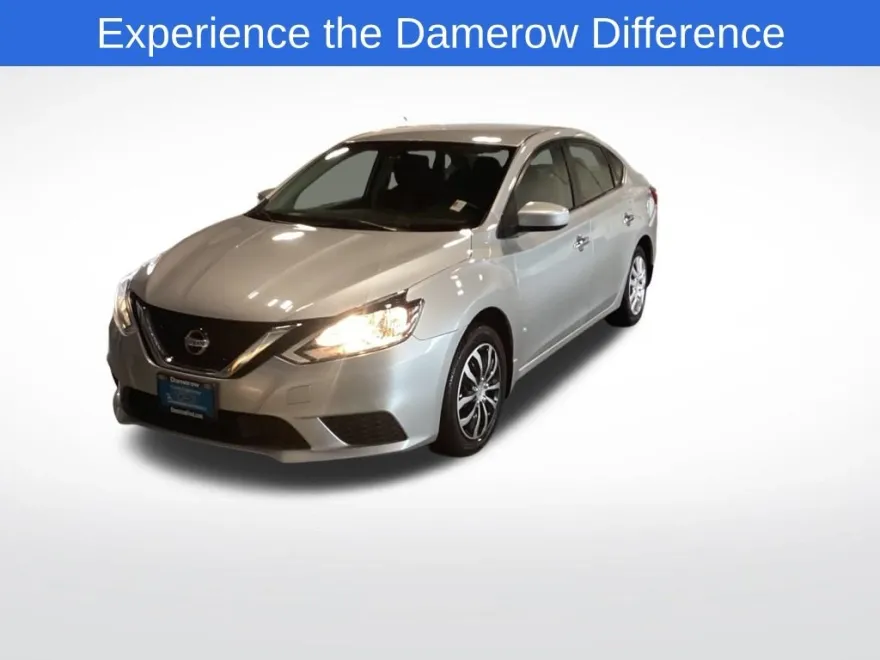 2019 Nissan Sentra S photo 1