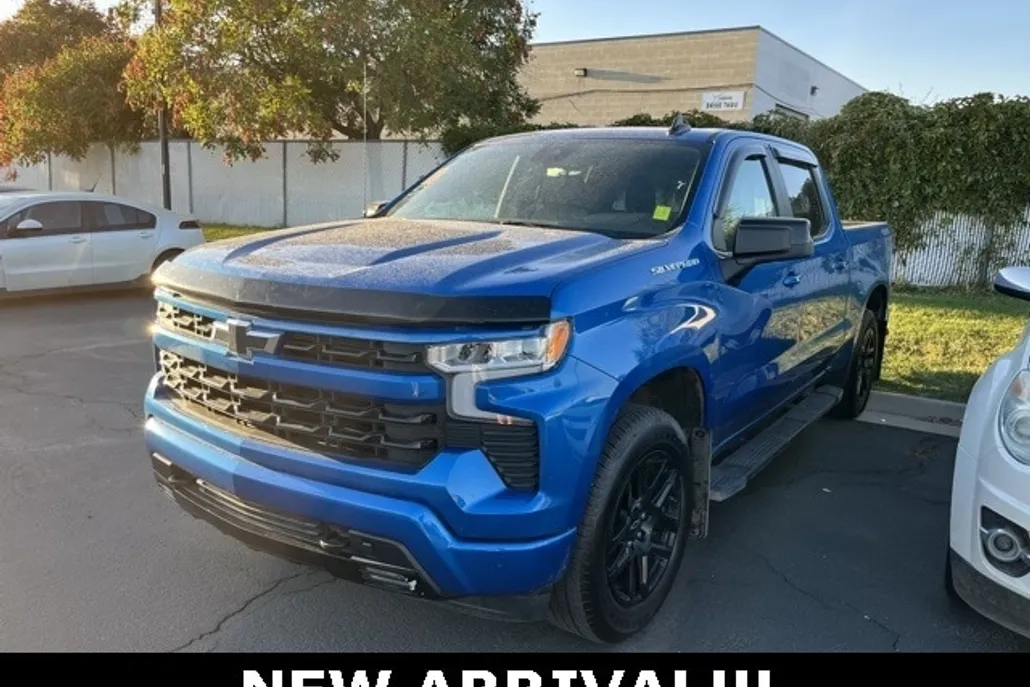 2024 Chevrolet Silverado 1500 RST photo 1