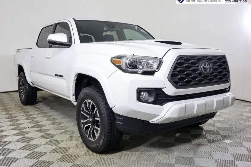 2022 Toyota Tacoma TRD Sport photo 1