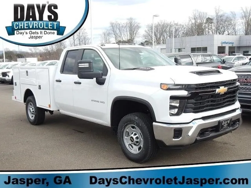 2025 Chevrolet Silverado 2500HD photo 1