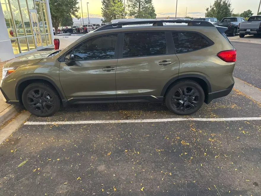 2024 Subaru Ascent Onyx Edition photo 1