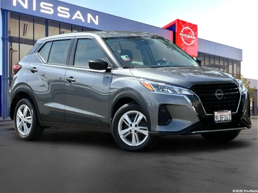 2024 Nissan Kicks S photo 1