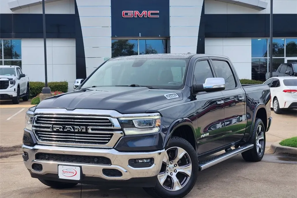 2019 Ram 1500 Laramie photo 1