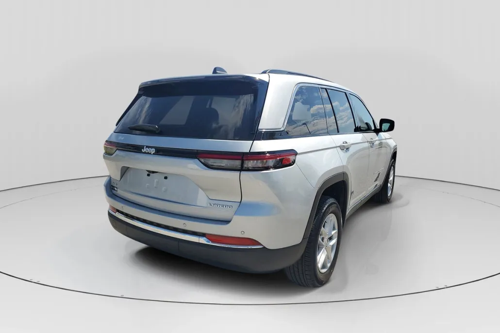 2024 Jeep Grand Cherokee Laredo X photo 1