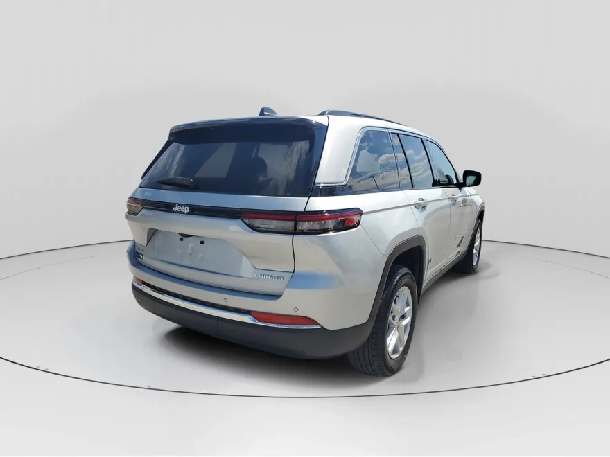 2024 Jeep Grand Cherokee Laredo X photo 1