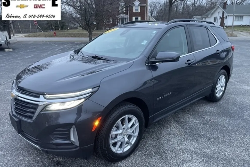2022 Chevrolet Equinox LT photo 1