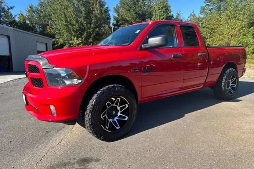 2019 Ram 1500 Classic Express photo 1