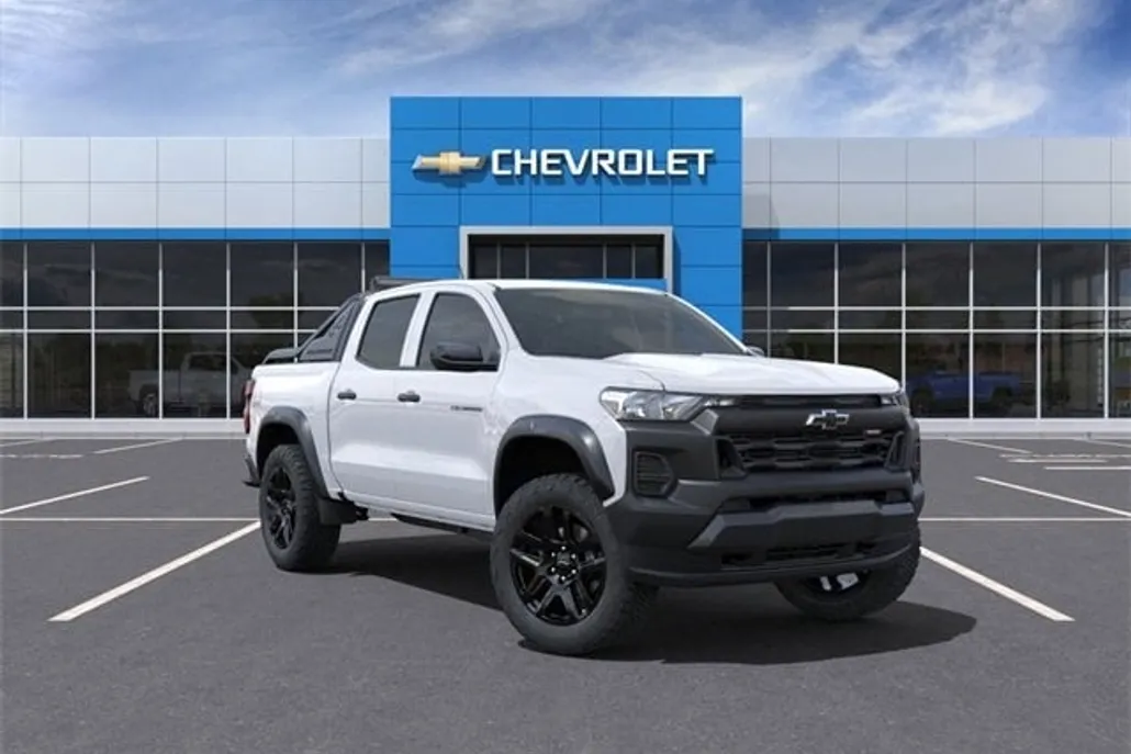 2025 Chevrolet Colorado Trail Boss photo 1