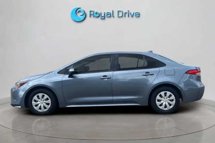 2021 Toyota Corolla L photo 1